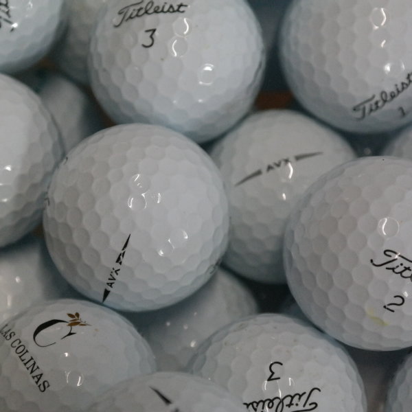 Golfbälle Titleist AVX