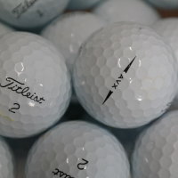 Golfbälle Titleist AVX